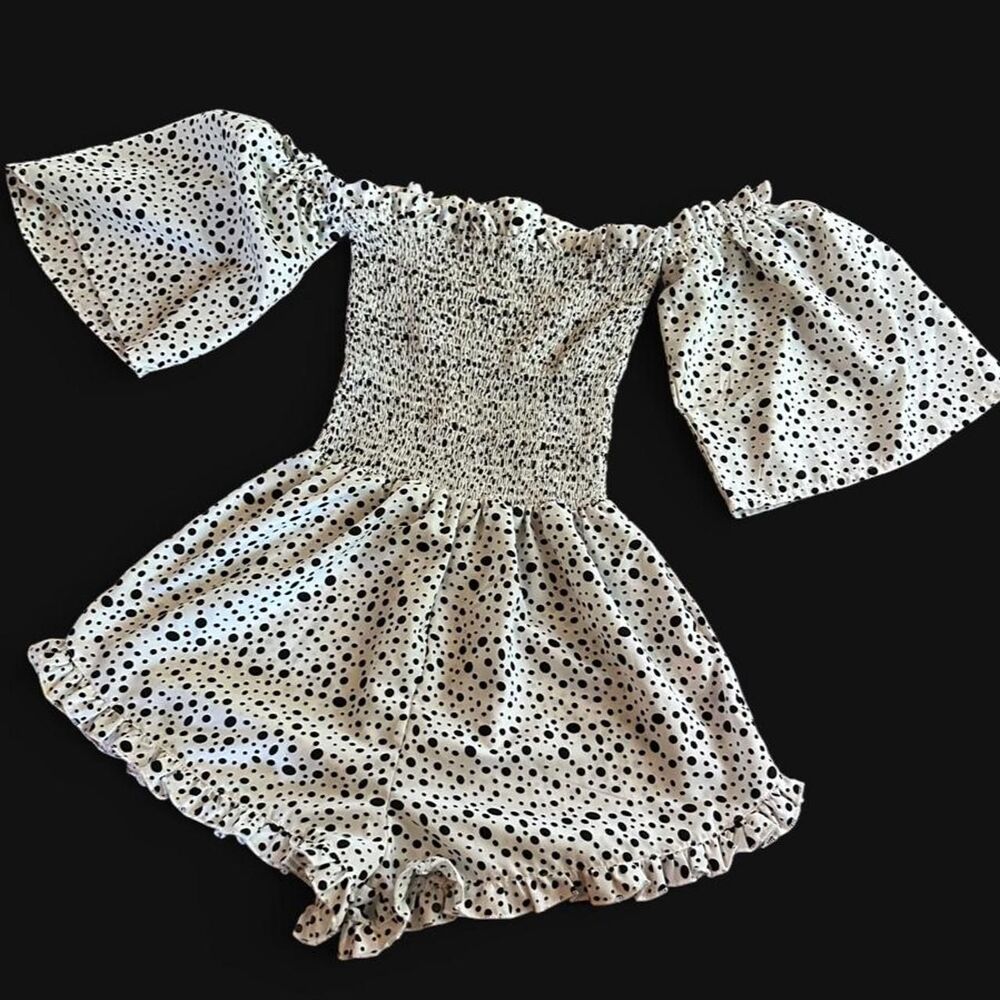 Smocked Polka Dot Puff Sleeve Romper White Black [Size]